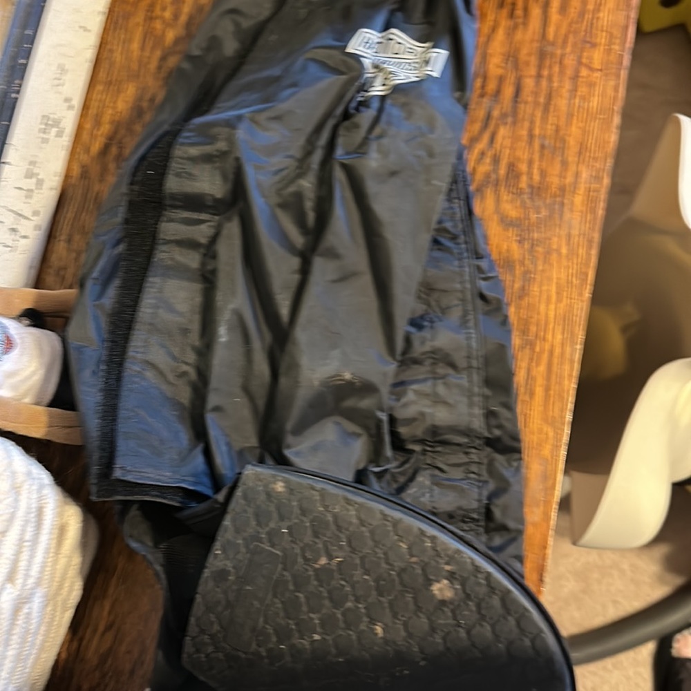 Size large Harley Davidson rain paints and booties - Picture 6 of 7